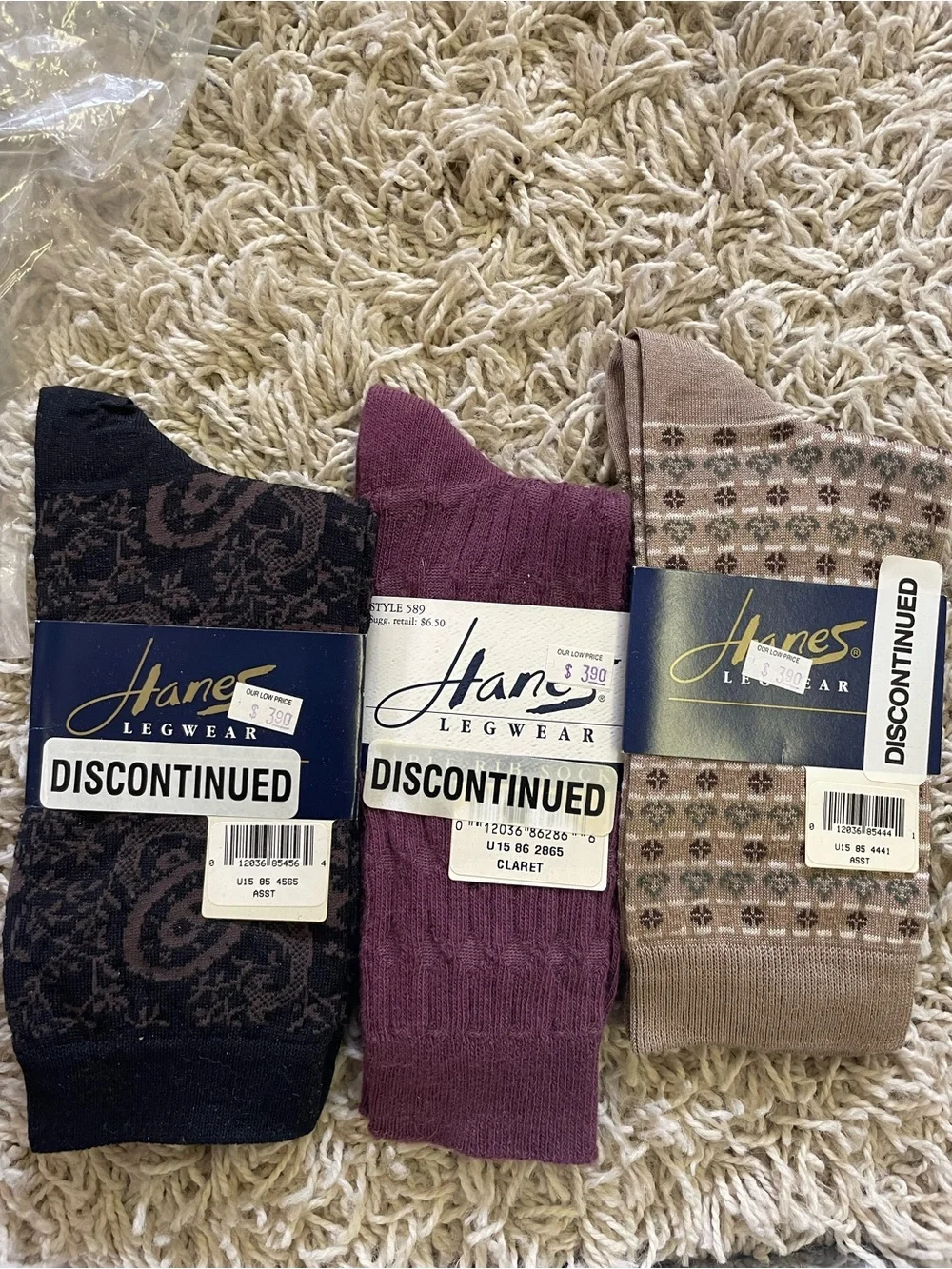 Women’s Vintage Hanes Discontinued Legwear Socks (3 Pairs)